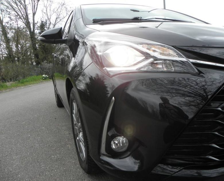 TOYOTA YARIS 1.5 VVT-I 110 CH DYNAMIC 5 PORTES - 6 CH 2017