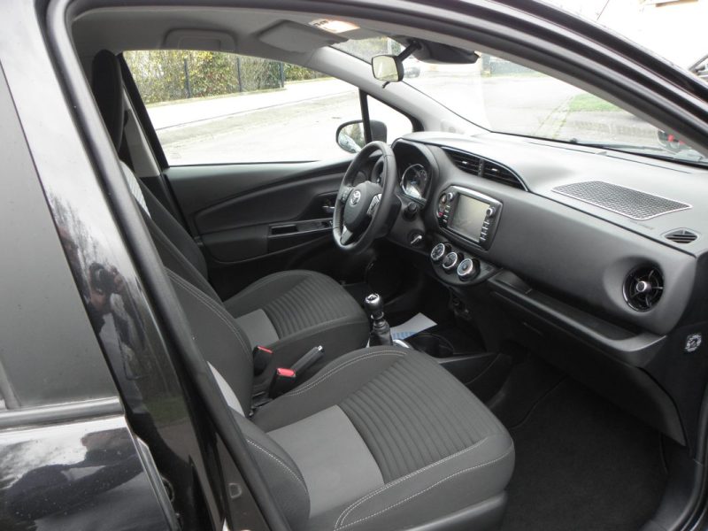 TOYOTA YARIS 1.5 VVT-I 110 CH DYNAMIC 5 PORTES - 6 CH 2017