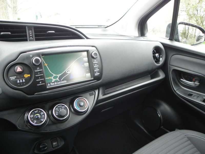 TOYOTA YARIS 1.5 VVT-I 110 CH DYNAMIC 5 PORTES - 6 CH 2017