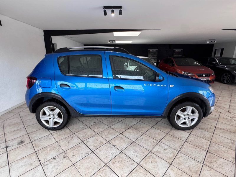 Dacia Sandero Stepway Prestige 2013 – 1ère main – Garantie 12 mois – GPS – Chaine de distribution 