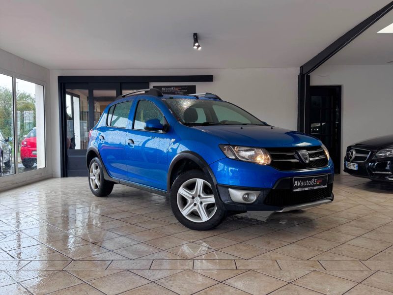 Dacia Sandero Stepway Prestige 2013 – 1ère main – Garantie 12 mois – GPS – Chaine de distribution 