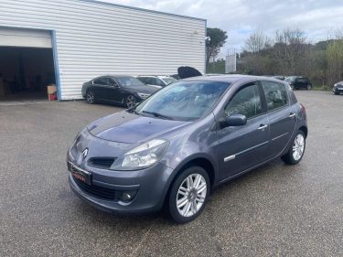 RENAULT CLIO III EXCEPTION 1.5 DCI 105 28