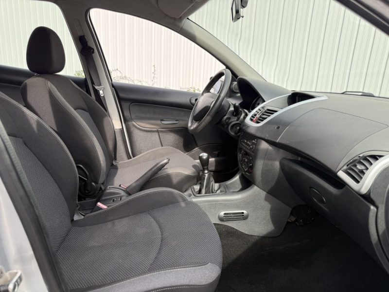 PEUGEOT 206+ (2L_, 2M_) 1.4 I 2009