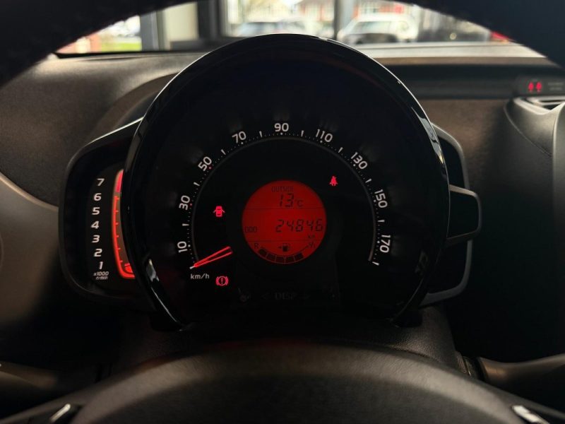 🔹 Toyota Aygo – Finition X-Play 🔹 1.0 VVT-i – 72 chevaux - Reprise possible - Garantie 