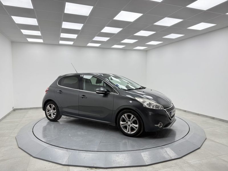 PEUGEOT 208 1.6 E-HDI 92 ALLURE GARANTIE 12 MOIS