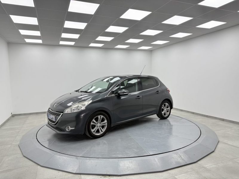 PEUGEOT 208 1.6 E-HDI 92 ALLURE 