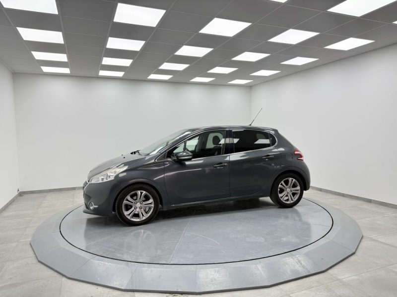 PEUGEOT 208 1.6 E-HDI 92 ALLURE 