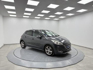 PEUGEOT 208 1.6 E-HDI 92 ALLURE GARANTIE 12 MOIS