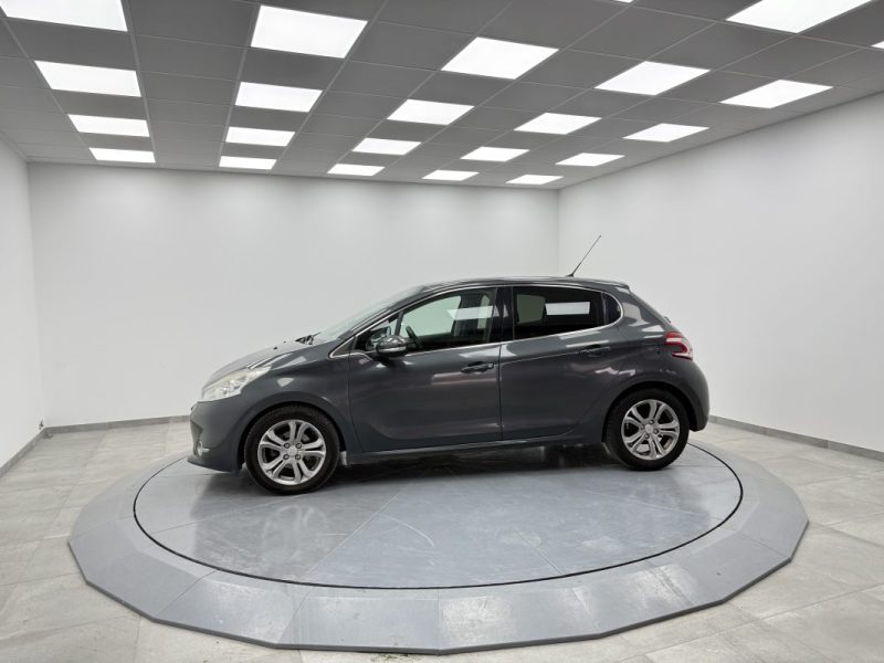 PEUGEOT 208 1.6 E-HDI 92 ALLURE 