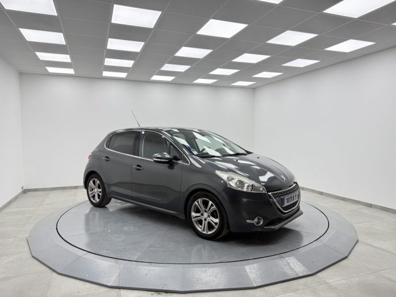 PEUGEOT 208 1.6 E-HDI 92 ALLURE GARANTIE 12 MOIS