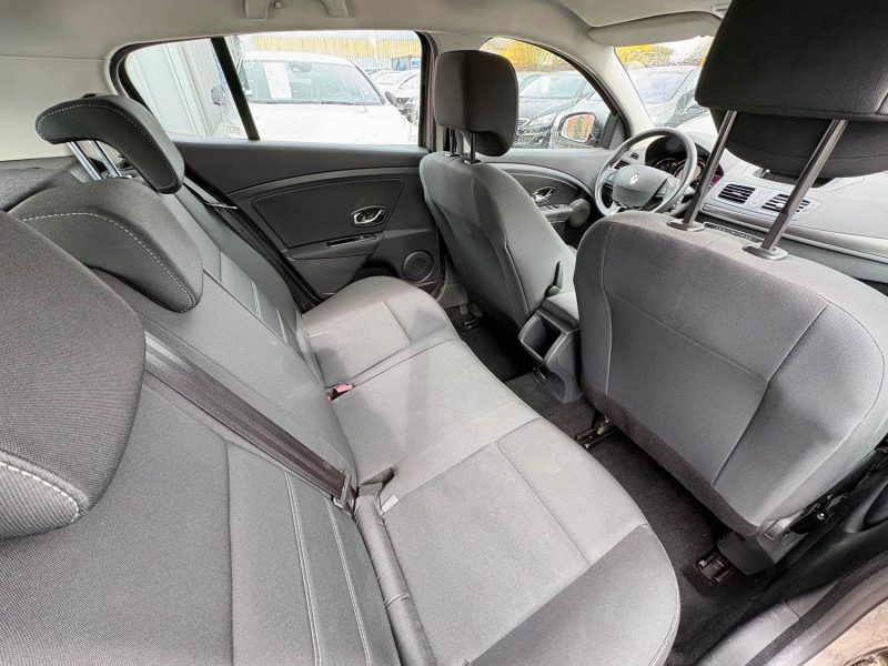 RENAULT MEGANEIII 1.5 DCI 110CH 