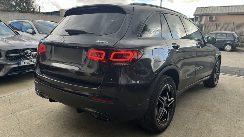 GLC 300 e EQ 211+122 cv AMG LINE 4MATIC Toit Ouvrant Hybride Rechargeable Garantie Mercedes 