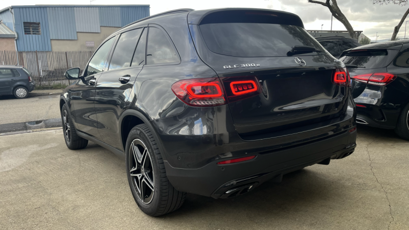 GLC 300 e EQ 211+122 cv AMG LINE 4MATIC Toit Ouvrant Hybride Rechargeable Garantie Mercedes 