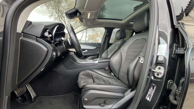 GLC 300 e EQ 211+122 cv AMG LINE 4MATIC Toit Ouvrant Hybride Rechargeable Garantie Mercedes 