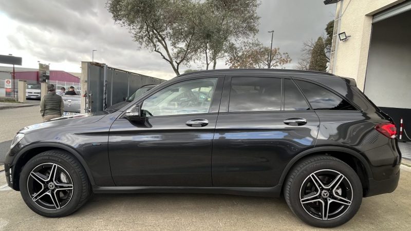 GLC 300 e EQ 211+122 cv AMG LINE 4MATIC Toit Ouvrant Hybride Rechargeable Garantie Mercedes 