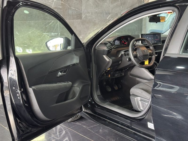 PEUGEOT 208 1.2 PURETECH 100 STYLE 2025 TTC
