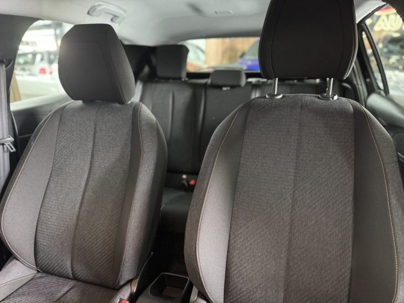PEUGEOT 208 1.2 PURETECH 100 STYLE 2025 TTC