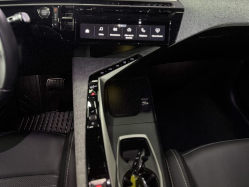 PEUGEOT 3008 1.2 HYBRID 136CH ALLURE E-DCS6 2024 TTC