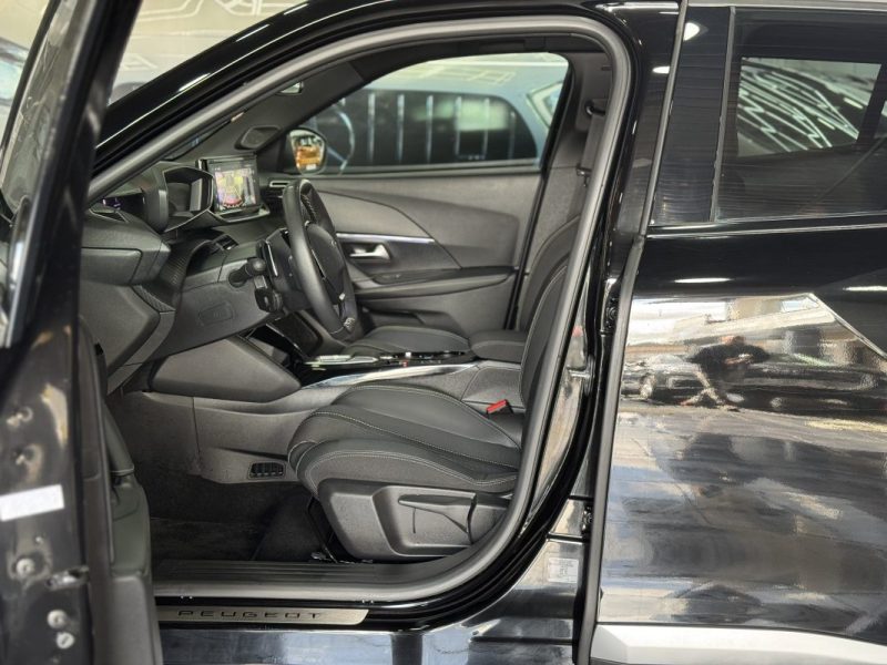PEUGEOT 2008 1.2 HYBRID 136 GT E-DCS 2025 TTC