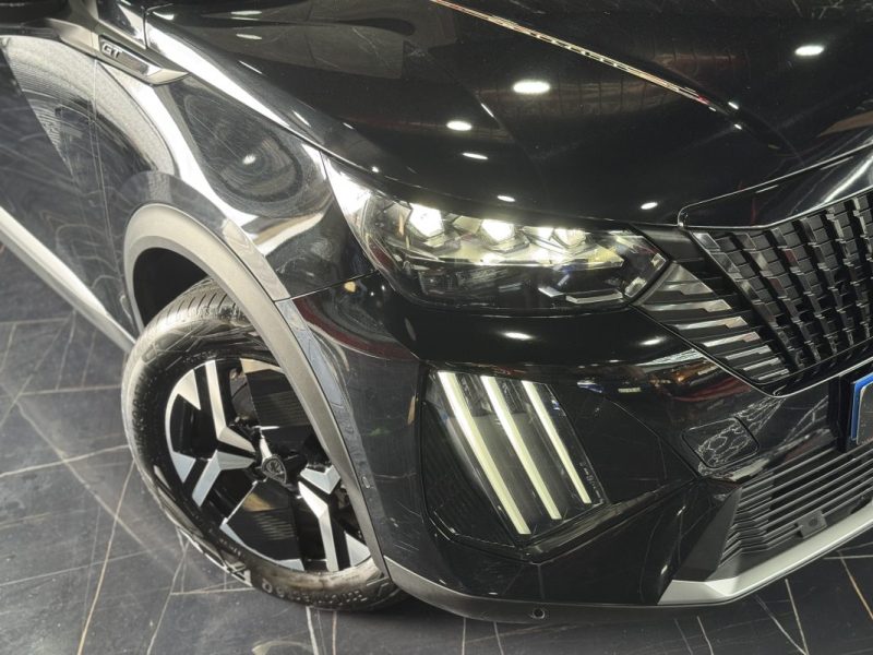 PEUGEOT 2008 1.2 HYBRID 136 GT E-DCS 2025 TTC