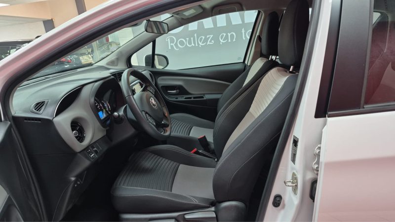 TOYOTA YARIS HYBRIDE 100cv FRANCE BUSINESS/1 ERE MAIN