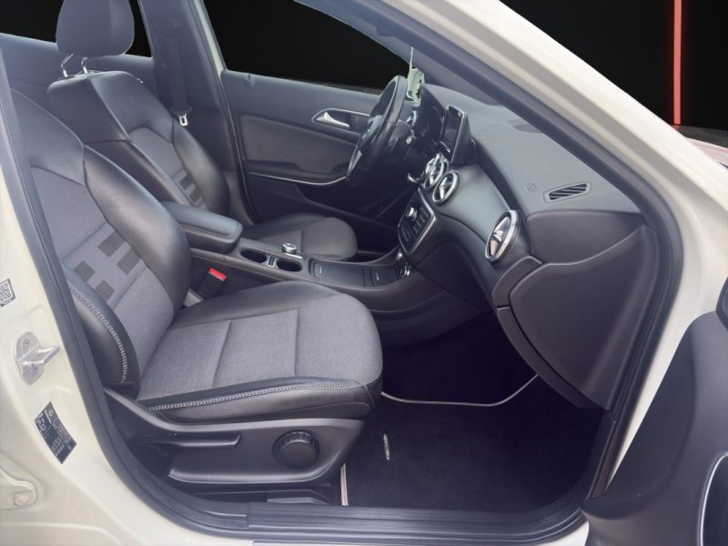 MERCEDES CLASSE GLA 200 essence 156 cv - Sensation - boite auto - Historique Mercedes