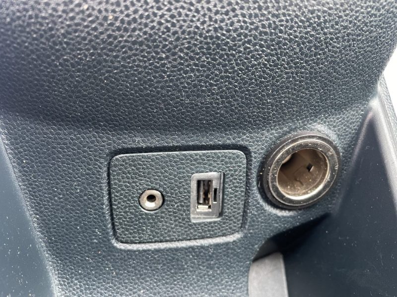 FORD FIESTA 1,6 TDCI 95CV   GARANTIE 3/12 MOIS 2011