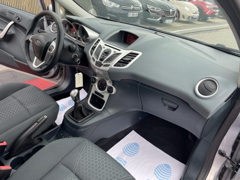 FORD FIESTA 1,6 TDCI 95CV   GARANTIE 3/12 MOIS 2011