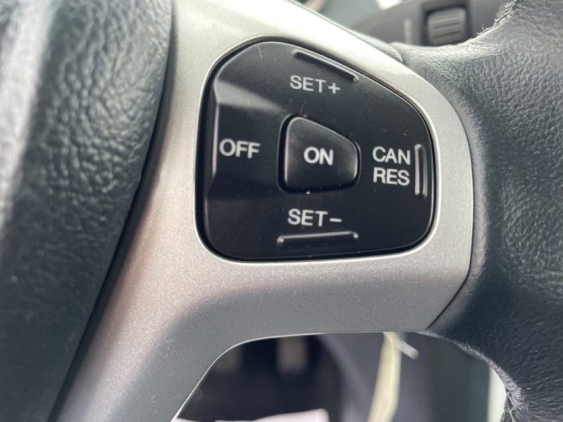 FORD FIESTA 1,6 TDCI 95CV   GARANTIE 3/12 MOIS 2011