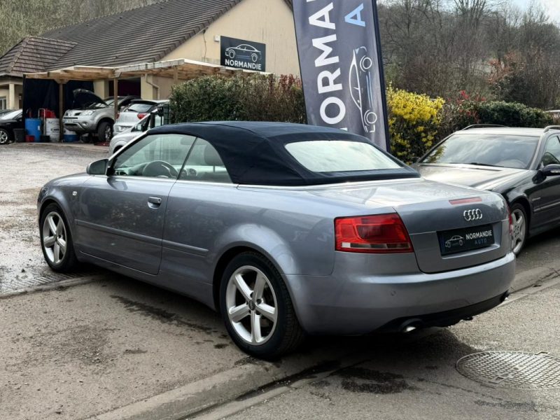AUDI A4 CABRIOLET V6 2.7 TDI ATTRACTION MULTITRONIC 