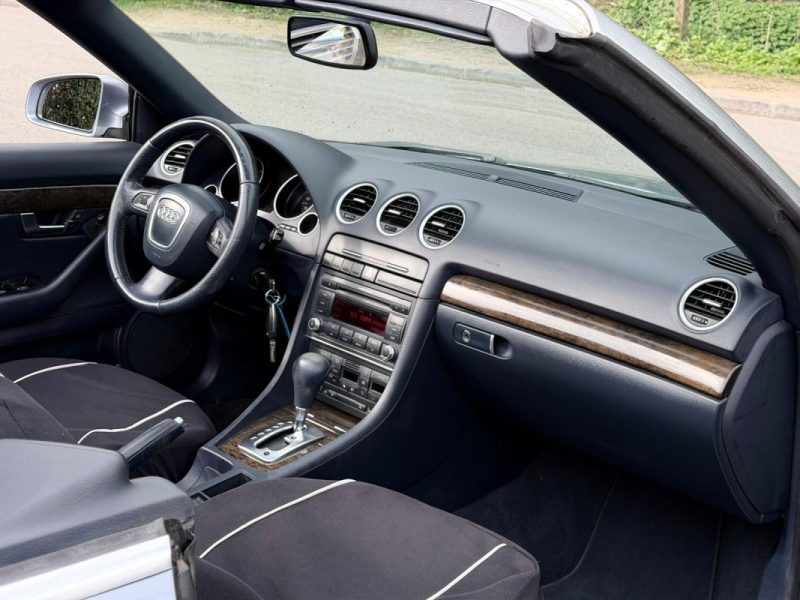 Audi A4 Cabriolet 2.7 V6 204ch Ambition Multitronic