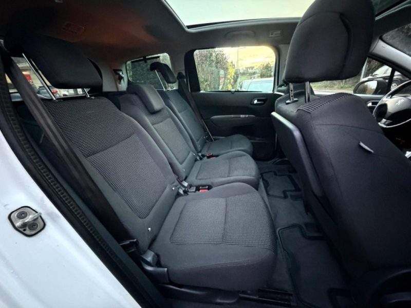 PEUGEOT 5008 2.0 BLUE HDI 150 ALLURE 