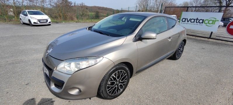 RENAULT MEGANE III 1.5 DCI 105  authentique 2009