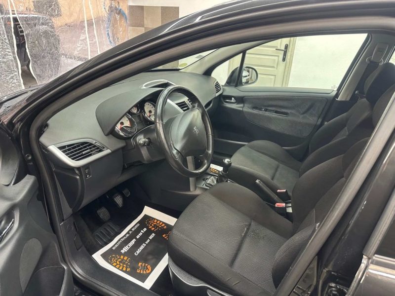 PEUGEOT 207 1.6 16V VTI  57000KMS