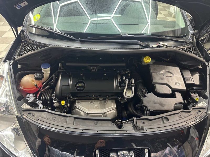 PEUGEOT 207 1.6 16V VTI  57000KMS