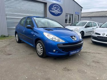 PEUGEOT 206 + 1.4 75CH ESSENCE 2009