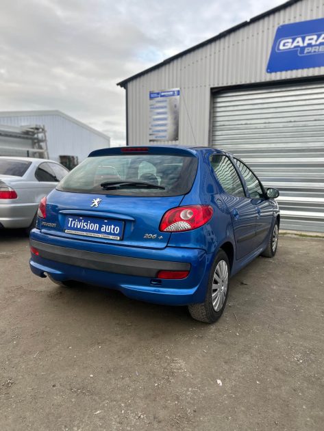 PEUGEOT 206 + 1.4 75CH ESSENCE 2009