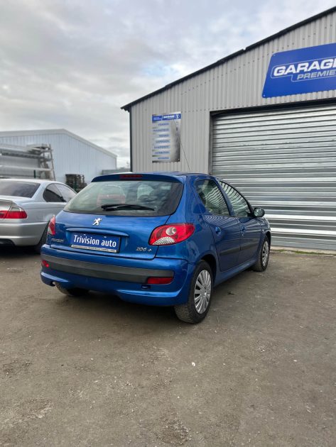 PEUGEOT 206 + 1.4 75CH ESSENCE 2009