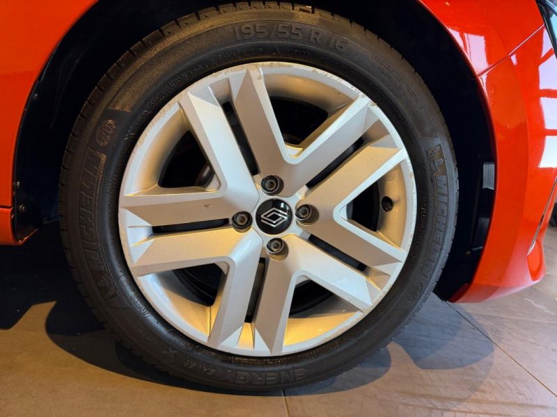 RENAULT  CLIO  5 TCE 90 EVOLUTION / 1ERE MAIN / 