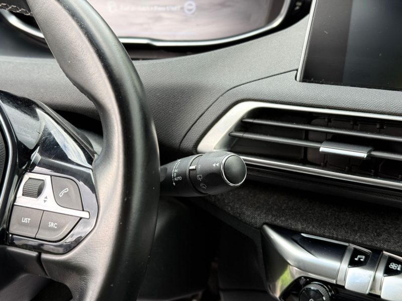 Peugeot 3008 II Allure 1.6 BlueHDi 120 ch BVM6 – Caméra AR – Attelage – Révisée – Garantie 6 mois