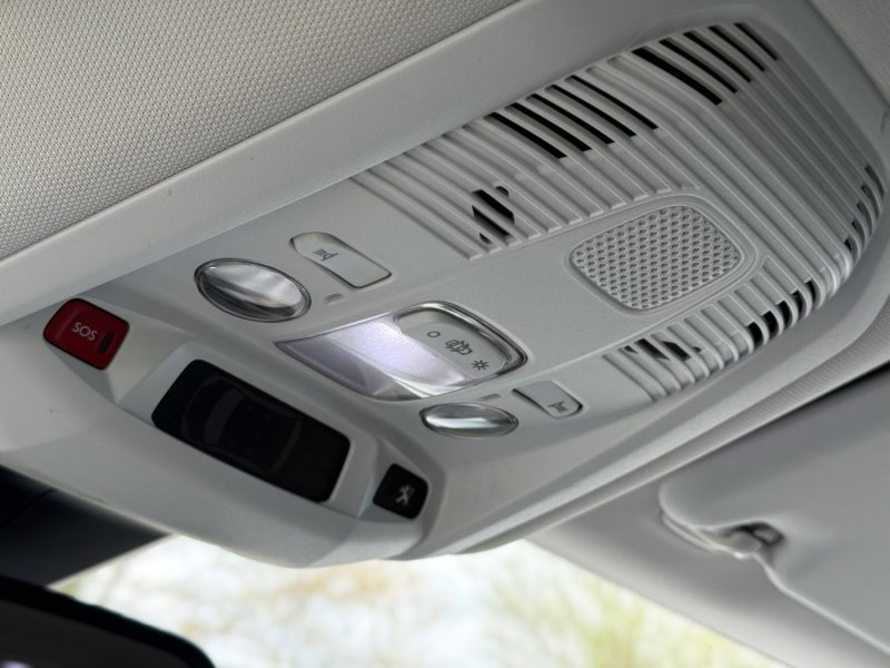 Peugeot 3008 II Allure 1.6 BlueHDi 120 ch BVM6 – Caméra AR – Attelage – Révisée – Garantie 6 mois