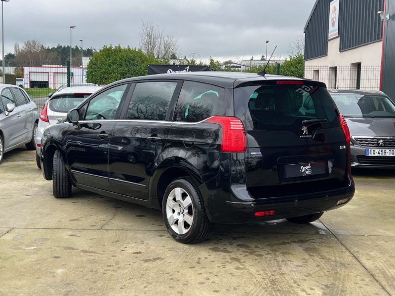 Peugeot 5008 1.6 Blue-HDi 120ch S&S Active / Garantie 3/12 Mois
