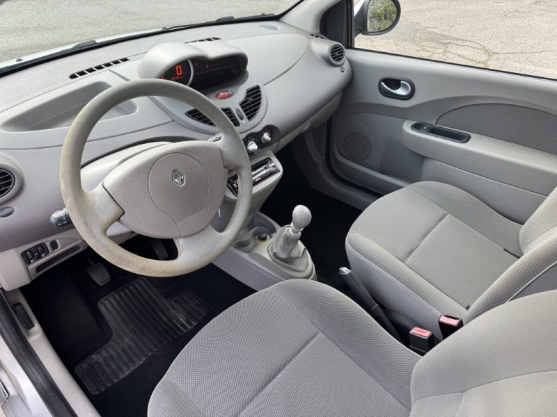 RENAULT TWINGO 2 1.2 75 CH EXPRESSION CLIMATISATION