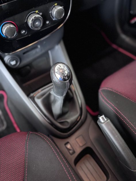 Renault Clio 4 Limited 0.9 TCE – 1ère main – 118 000 km– GPS / Sièges chauffants –Garantie 12mois 