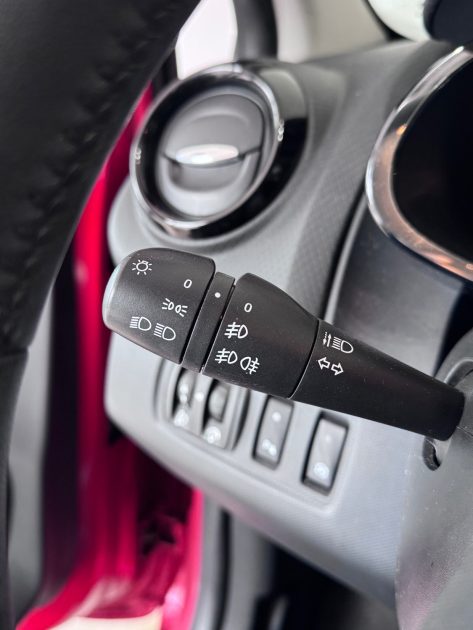 Renault Clio 4 Limited 0.9 TCE – 1ère main – 118 000 km– GPS / Sièges chauffants –Garantie 12mois 