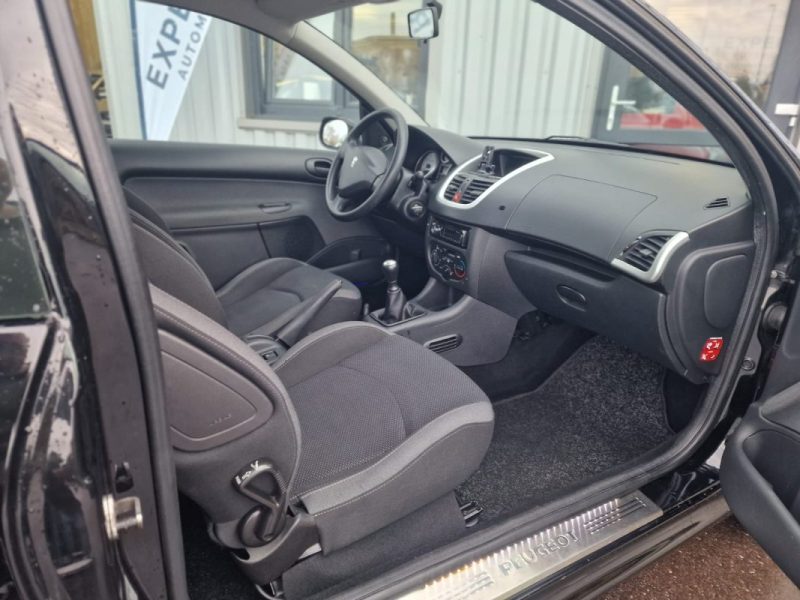 PEUGEOT 206+ 1.4i SPORT 75CV