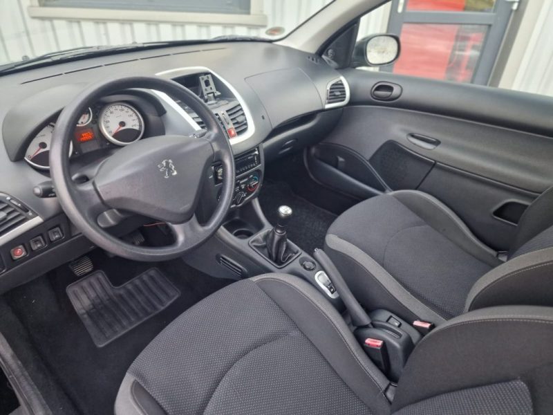 PEUGEOT 206+ 1.4i SPORT 75CV