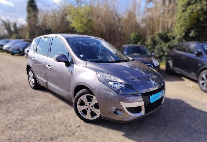 RENAULT SCENICIII 1.5 DCI 110 DISTRIBUTION + EMBRAYAGE NEUFS 