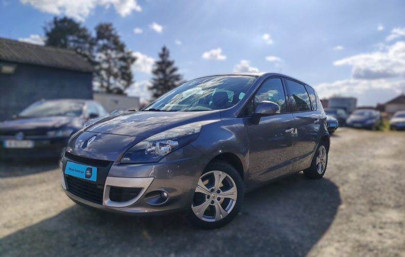 RENAULT SCENICIII 1.5 DCI 110 DISTRIBUTION + EMBRAYAGE NEUFS 