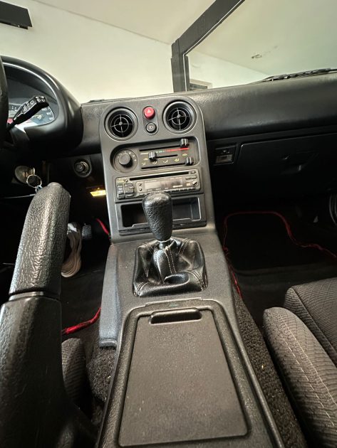 Mazda MX-5 NA Miata 1.6 – 1990 – Cabriolet – Distribution neuve – Youngtimer collection -